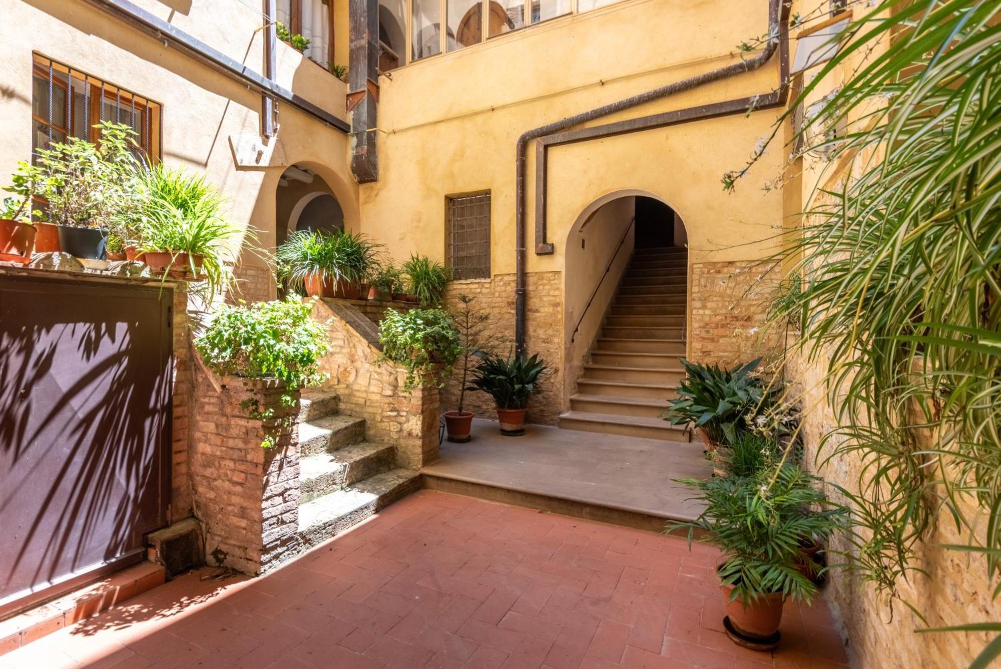 Il Teatro Apartment ซานจีมิญญาโน ภายนอก รูปภาพ
